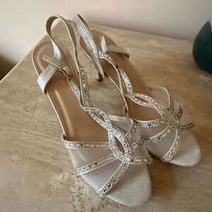 Elegant Silver Strappy Women's Sandals